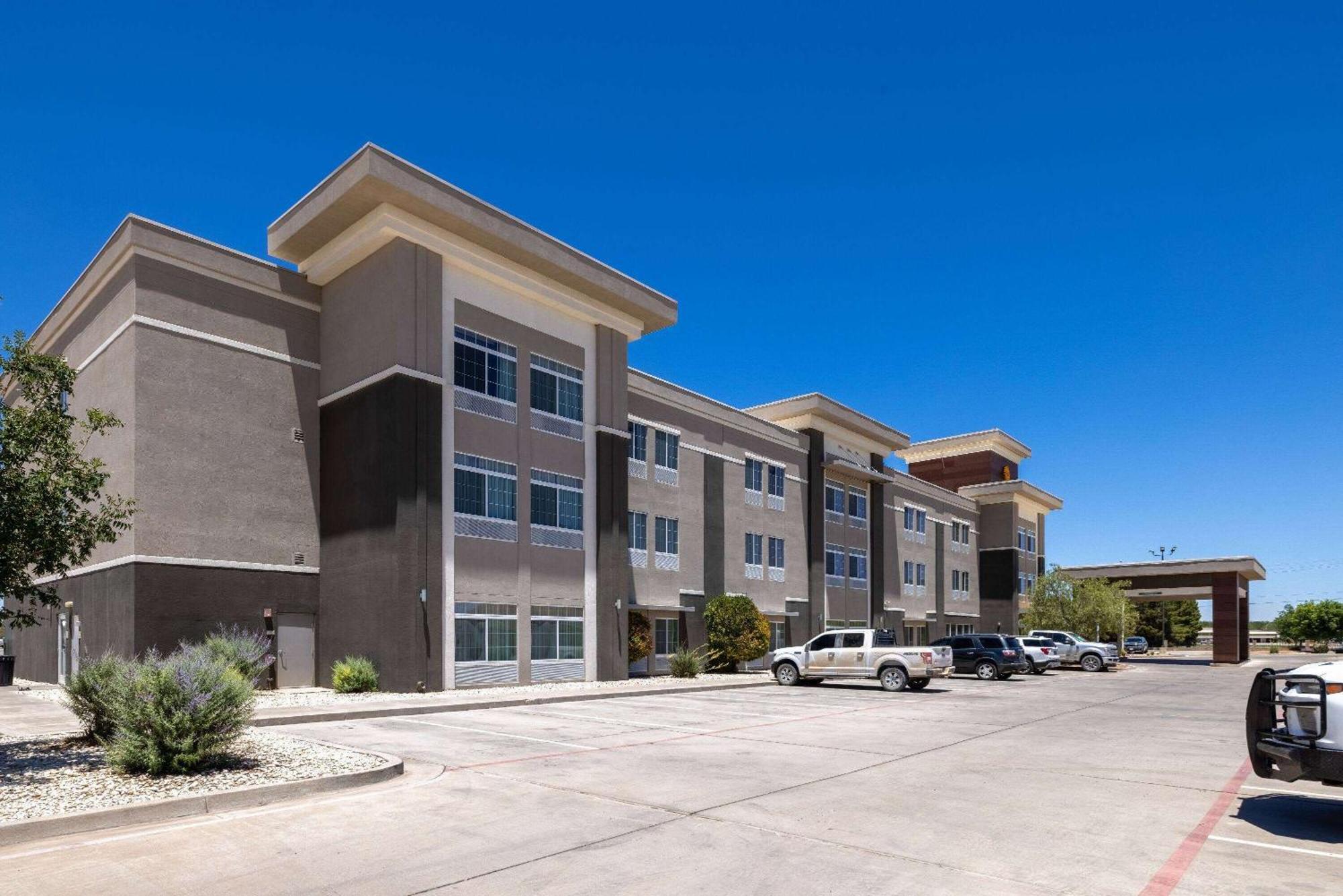 La Quinta By Wyndham Artesia Hotel Exterior foto